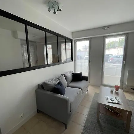 La Rochelle - Centre - Ile De Re - Parking Prive Apartment